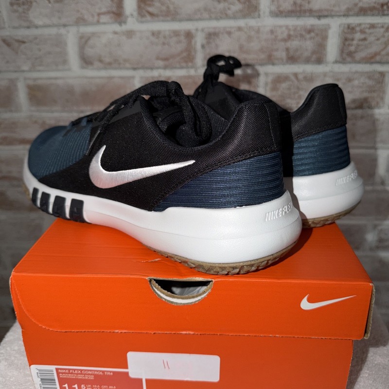 Nike Flex Control TR4 Workout Shoes Dark Blue Black Sneakers 11.5 Men Size gallery