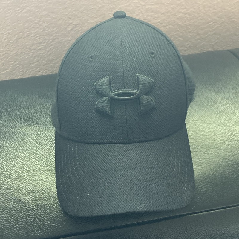 Under Armour Men’s Black Blitzing Stretch Fit Baseball Cap Hat L/XL UA Logo