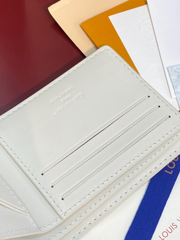 Louis Multiple Wallet Monogram Georges Leather White Navy New gallery