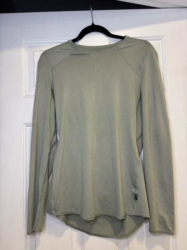 REI Co-Op Women Army Green Lightweight Mesh Base Layer Long Sleeve Top Size XS