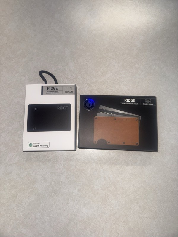 Ridge Wallet 2.0 Tobacco Brown Leather WITH Tracker Card BOTH NEW SEALED!!
