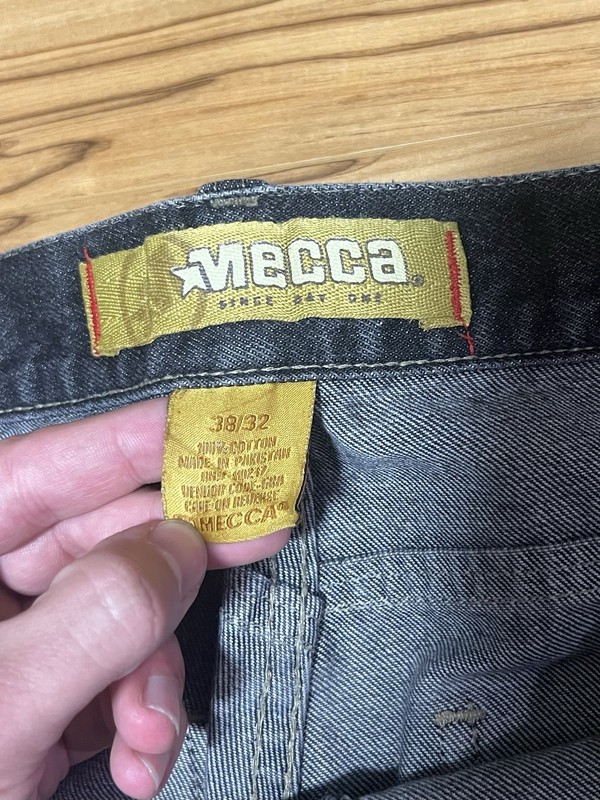 Mecca Men’s Black Dark Wash Relaxed Fit Cotton Denim Jeans Cargo Pockets gallery