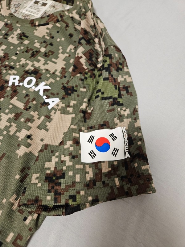 NEW - ROKA Republic of Korea PT Shirt - Digital Granite Camo - Medium gallery