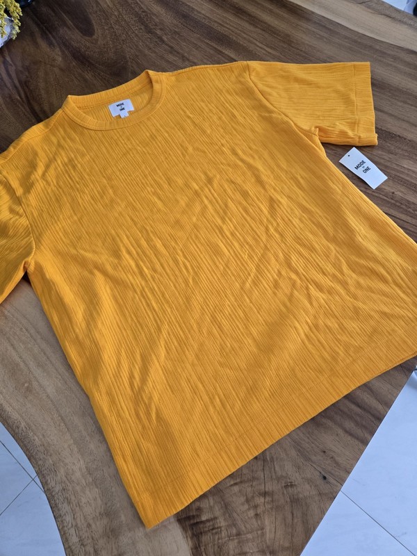 Mode of One Men’s Yellow Solid Ribbed Knit Crew Neck Short Sleeve T-Shirt L