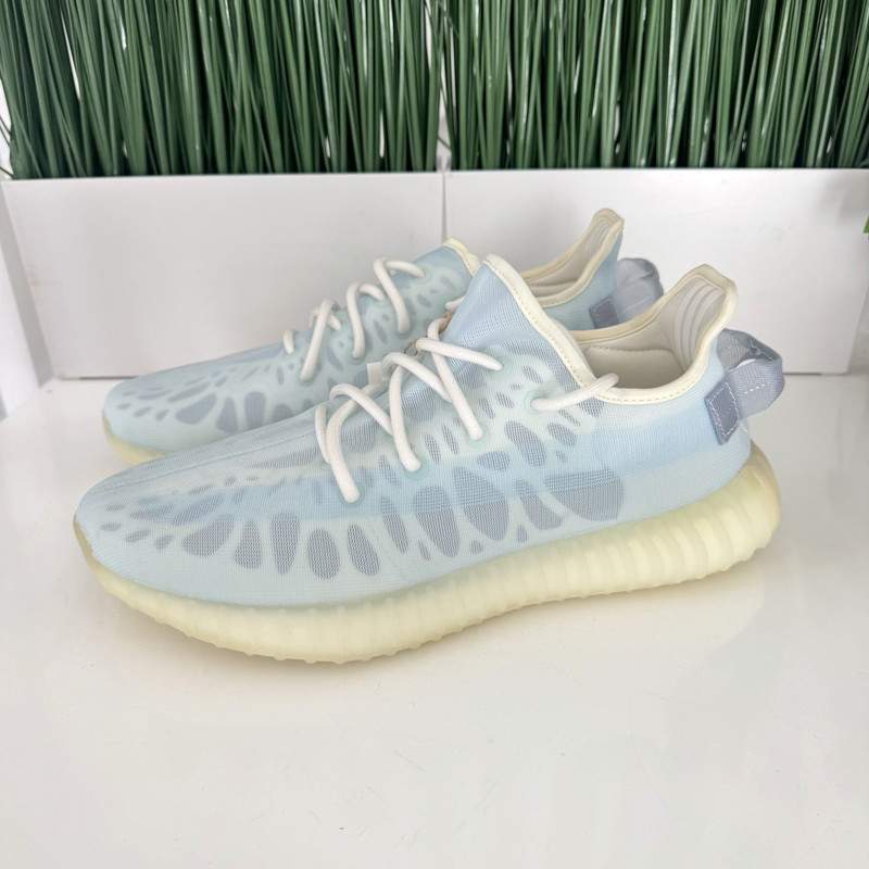 Adidas Yeezy Boost 350 V2 Mono Ice Mens Shoes GW2869 Size 11