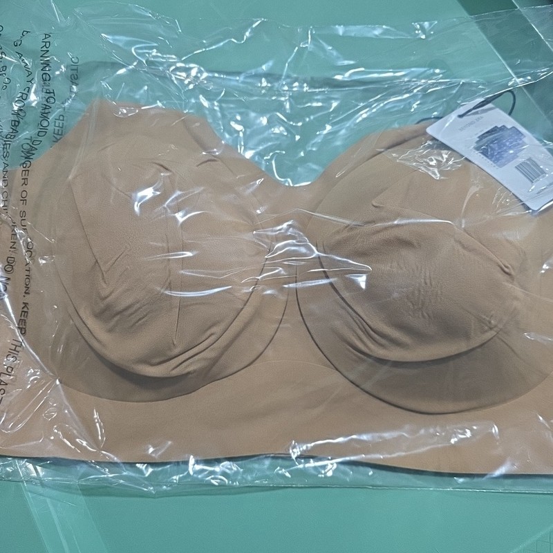 New Evelyn & Bobbie Beyond Bra Seamless Wireless Bra Size – Large – Mica