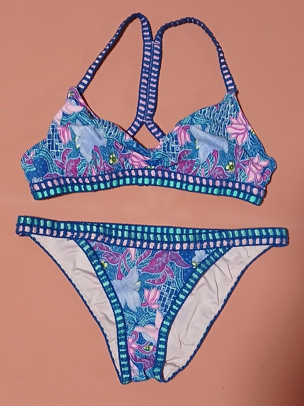 Victoria Secret Bikini Set Blue Floral Distinctive Crochet Trim Detail M NWOT
