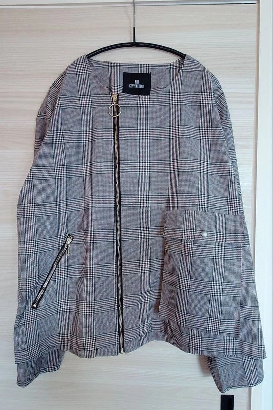 Not Conventional Full-Zip Asymmetrical Set-Up Free Size Gray Black White Authent gallery