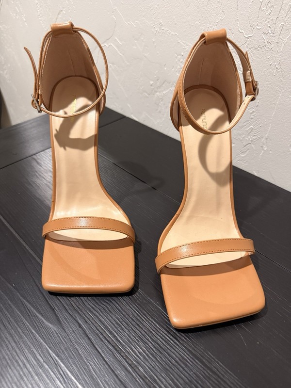 Women’s Beige Faux Leather Strappy Ankle Strap Square Toe Stiletto Heels 7.5
