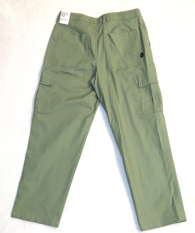 Nike Men Cargo Pants Standard Fit Straight Leg 36x30.5 (See Pictures) Green NWT gallery