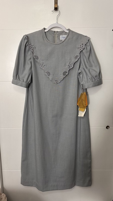 Leslie Fay Vintage 80s Grey Eyelet Short Sleeve Secretary Style Dress Size 14