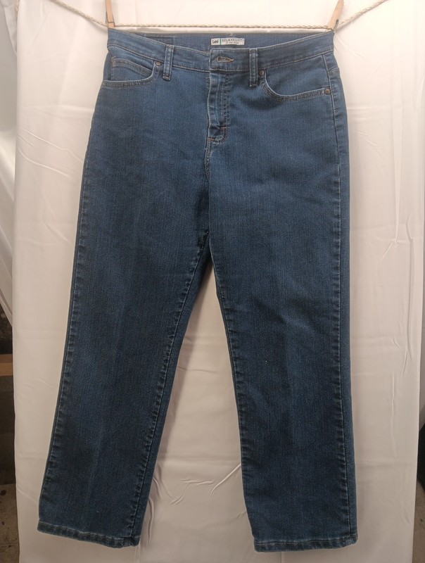 Lee Jeans Relaxed Fit At The Waist Straight Womens Sz 10 Blue Denim Pants(129)