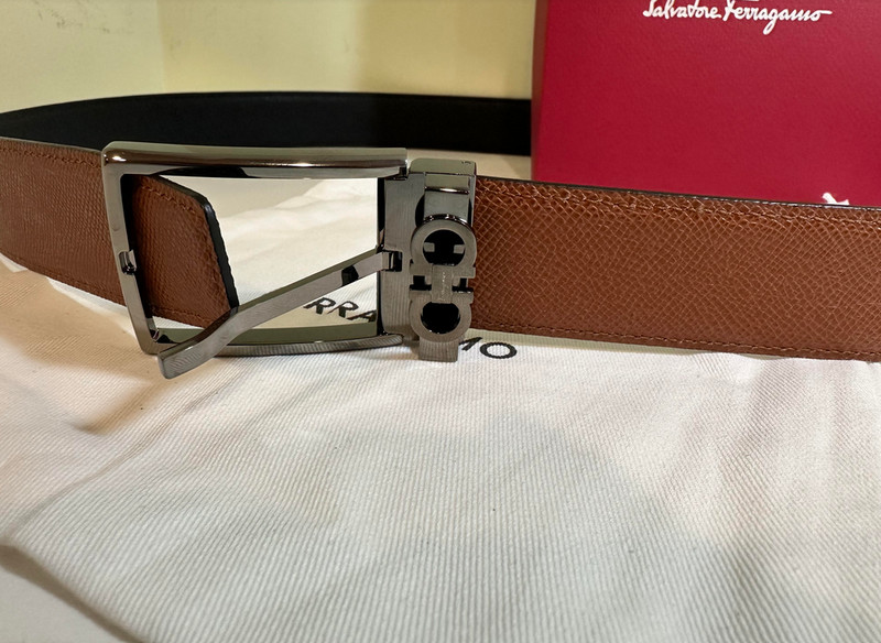 ADJUSTABLE REVERSIBLE RADICA/NERO LEATHER SALVATORE FERRAGAMO BELT GUNMETAL BUCK gallery