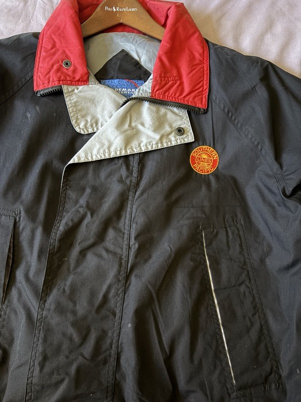 Del Mar Westwear Southern Pacific Embroidered Logo Jacket Black Red Gray size M