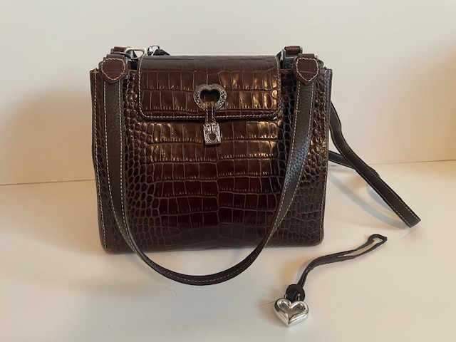 Brighten Purse with Heart Keychain- Brown Exterior – 9.5″ x 5″ x 8″