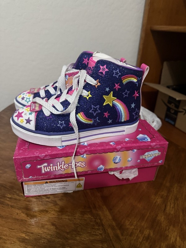 SKECHERS Twinkle Toes Girls Light-Up High Top Lace-Up Sneakers US 3 EU 35 gallery