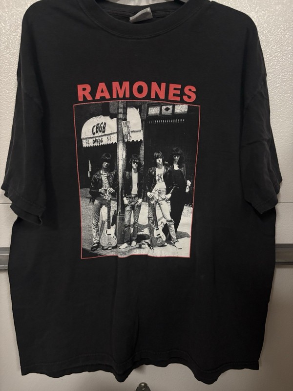 Hanes Heavyweight Ramones Band Graphic T-Shirt Black Crew Neck Men’s XL