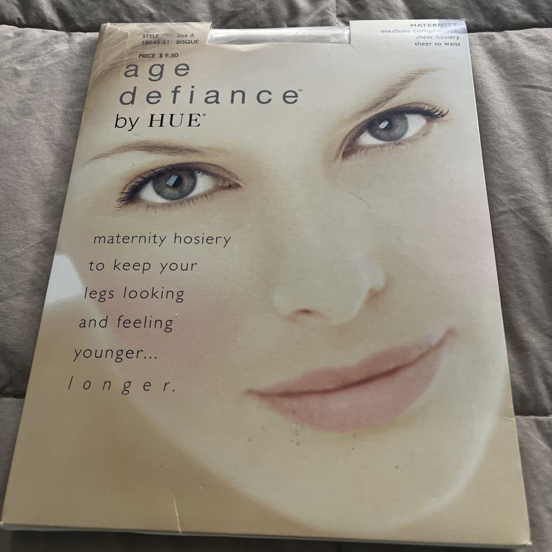 NEW Women’s Maternity Age Defiance By Hue Pantyhose – Size A – Bisque