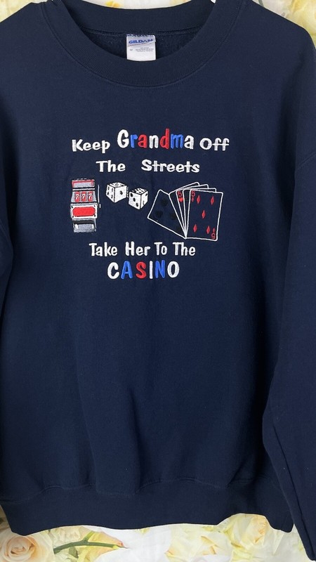 CASINO GRANDMA Sweatshirt Women’s MEDIUM Grandmacore Embroidered Slots Gambling