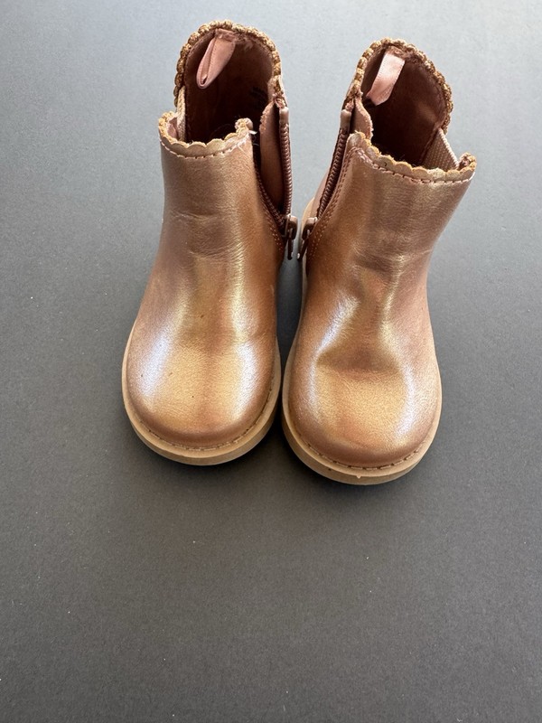 Old Navy Unisex Kids Ankle Bootie Faux Leather Zip Bronze Solid Round Toe 5