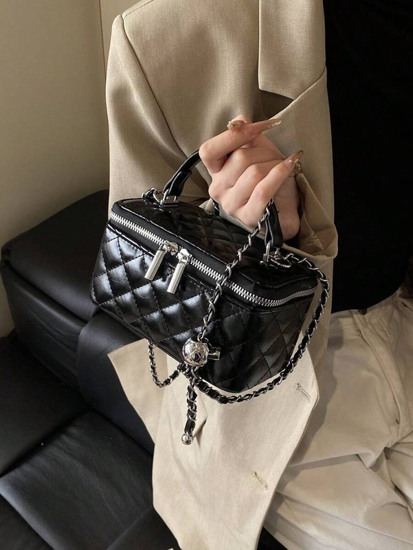Fashionable Quilted Box Bag Plain Mini Crossbody Chain Strap Zipper Purse gallery
