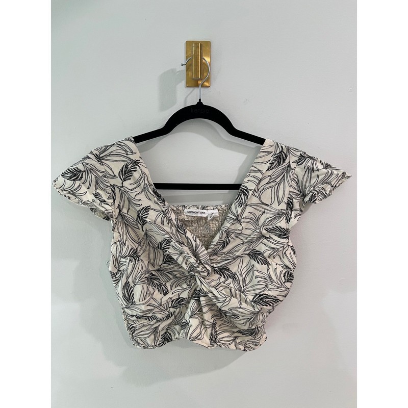 Boho Tropical Vacation Crop Top Black White XL Twist Front Smocked Back Resort