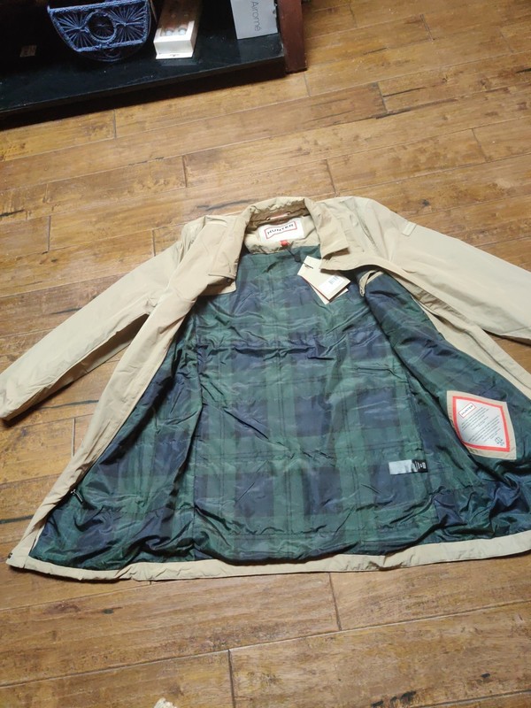 Hunter Ladies' Rubberized Waterproof Rain Jacket MSRP $200 C23 gallery
