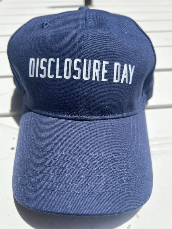 DISCLOSURE DAY LIMITED EDITION CAP STEVEN SPIELBERG BRAND NEW ITEM VERY RARE