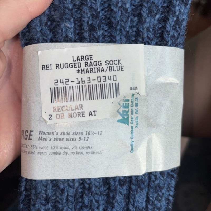 NWT Adult REI Blue Wool Blend Socks (Women 10.5-12) & Men (9-12) gallery