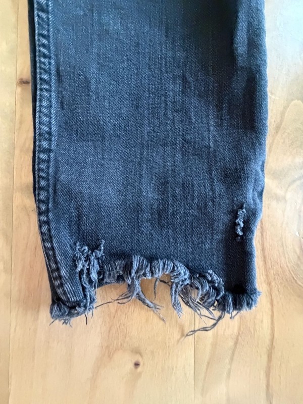 Zara Signature Denim Black Distressed Raw Hem Skinny Jeans Size 8 gallery