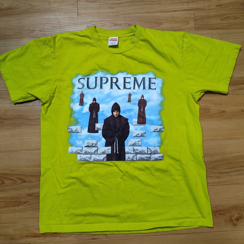 Supreme Fall/Winter 2019 Levitation Tee Sulfur FW19T33 T-Shirt sz M Short Sleeve