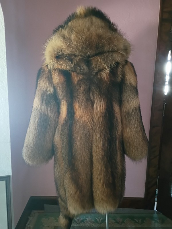 Unisex Real New Finnraccoon Fur Coat with FurnLined Hood Tanuki Raccoon Large