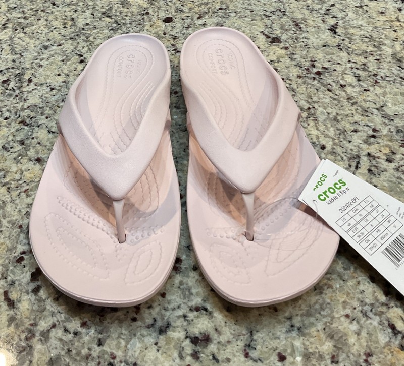 CROCS Women's Sz 8/EUR 38 - 39 Kadee II BARELY PINK Flip-Flop 202492-6PI NWT gallery