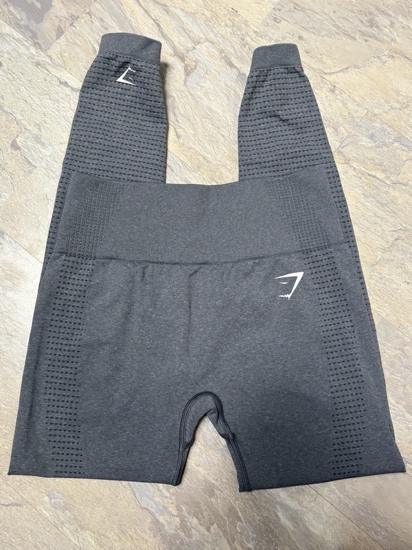 Gymshark Gray Seamless High Rise Ankle Leggings Women’s Size S Stretch