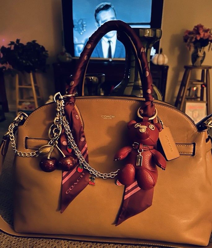 Coach empire40Satchel Top Handle Zip Bag w/ Detachable Strap, hang tag