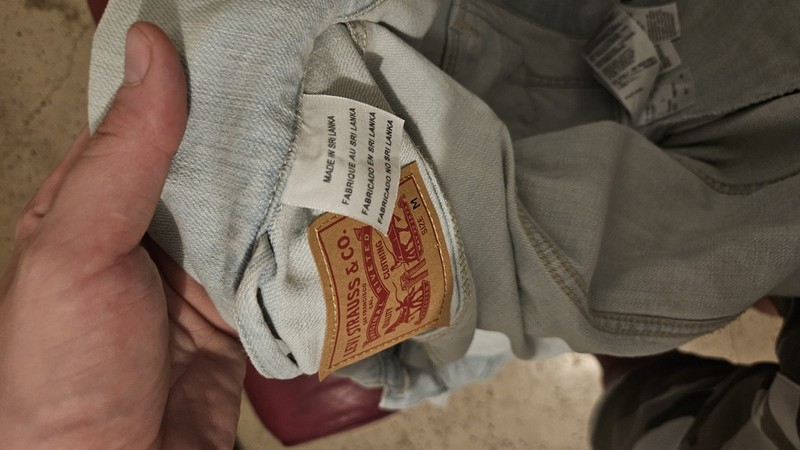 Levi Strauss & Co. Women's Light Wash Blue Denim Jacket Button Front Pockets M gallery