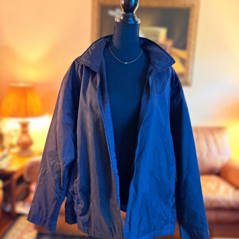 Nike Men’s Navy and Black Jacket