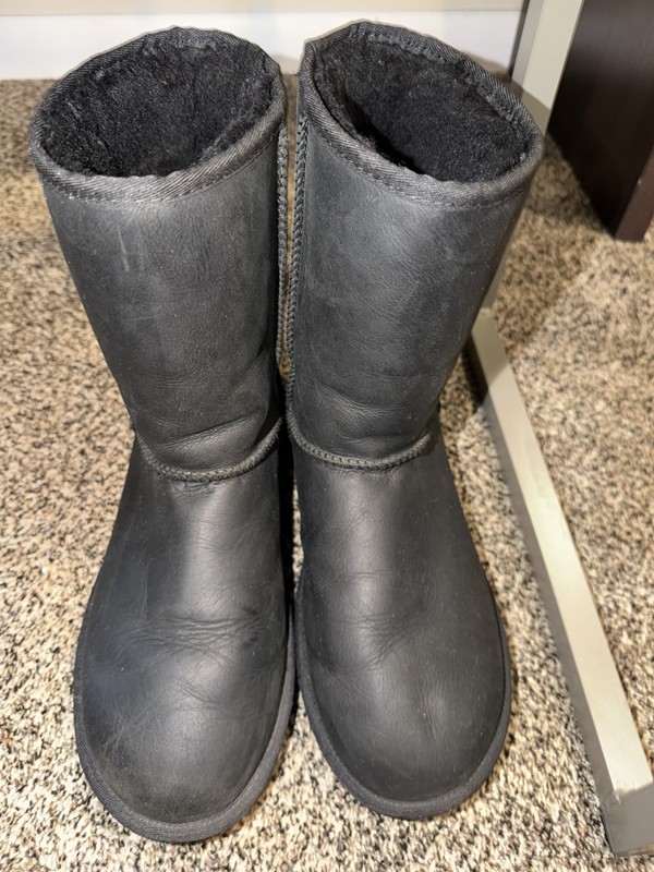 UGG Women’s Black Suede Faux Fur Lined Pull-On Mid-Calf Boots Size 11